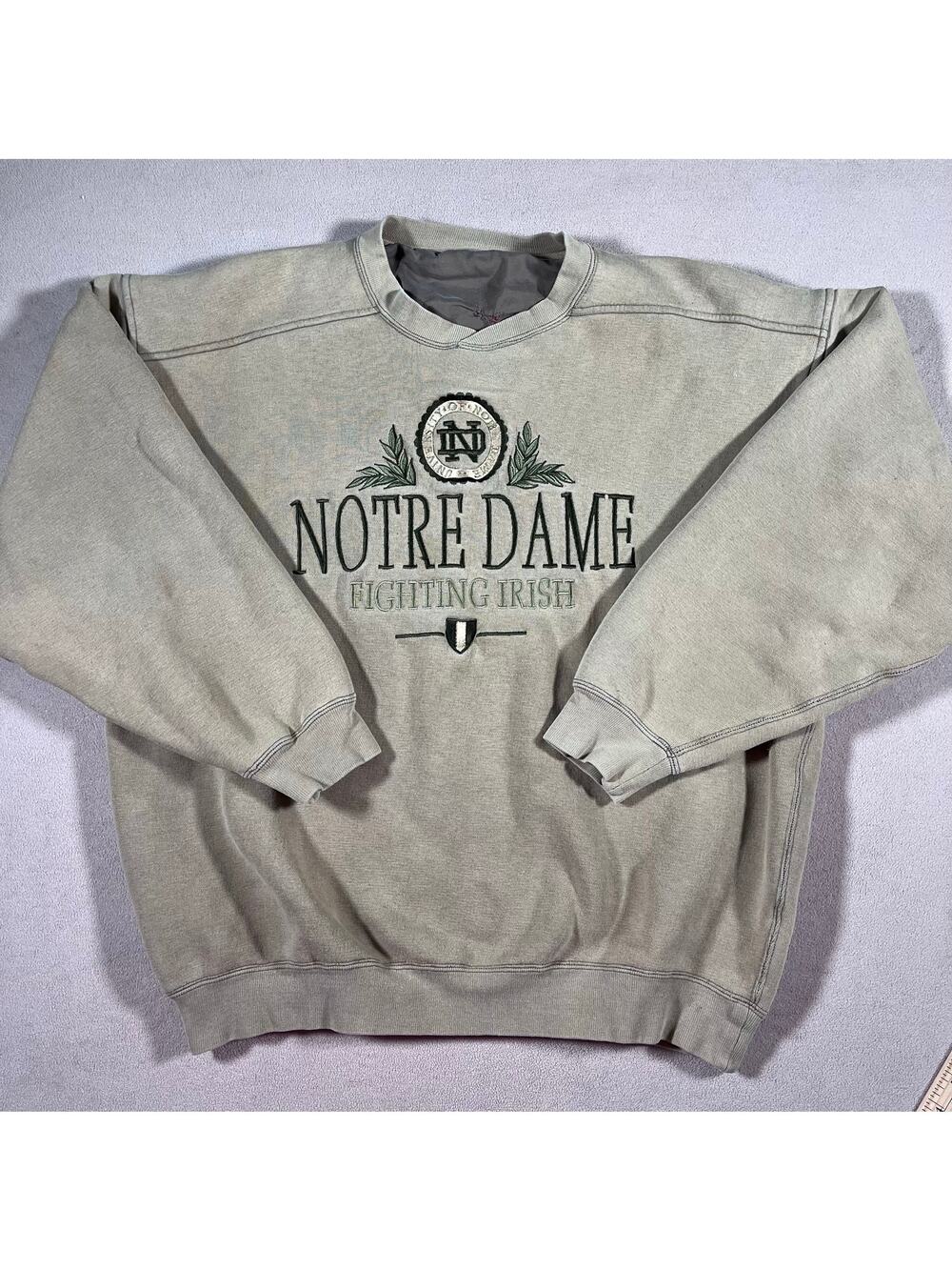 Vintage Notre Dame Fighting Irish Collegiate Sweatshirt Men's Size L, Tan/Green